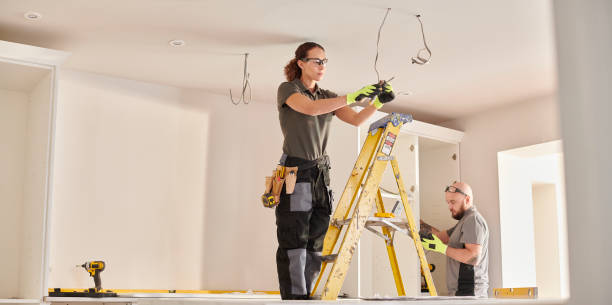 Best Electrical Outlet Repair  in Albany, MO